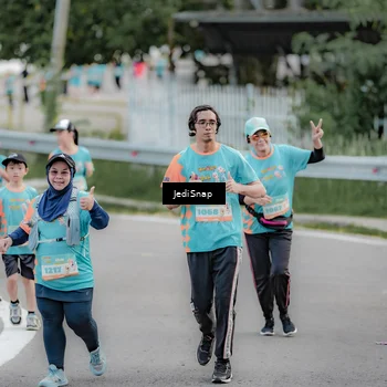 Runner Photo 8309989