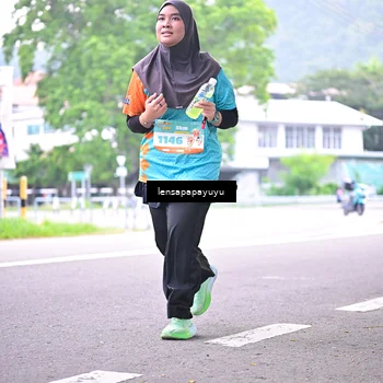 Runner Photo 8309993