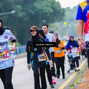 Runner Photo 8309996