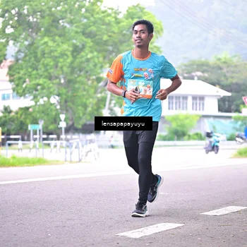 Runner Photo 8310005