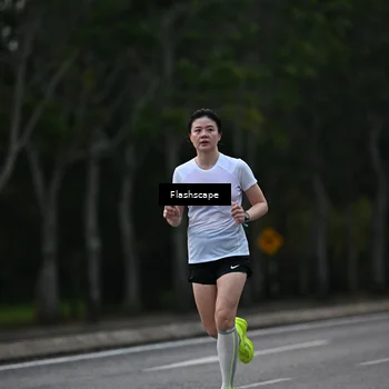 Runner Photo 8310006