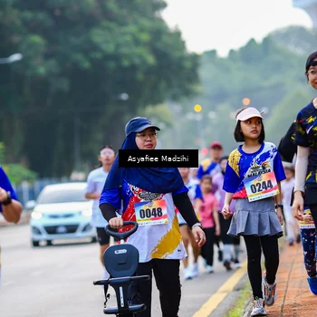 Runner Photo 8310013