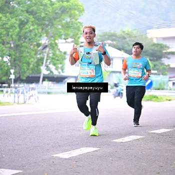 Runner Photo 8310015
