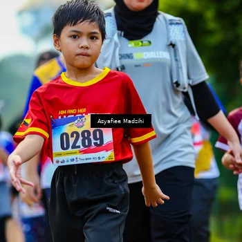 Runner Photo 8310018