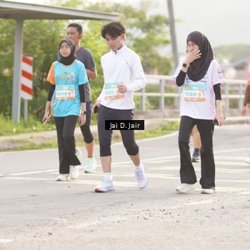 Runner Photo 8310045