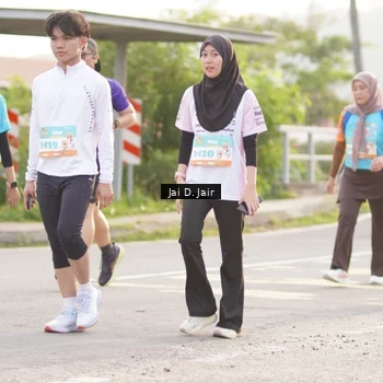 Runner Photo 8310052
