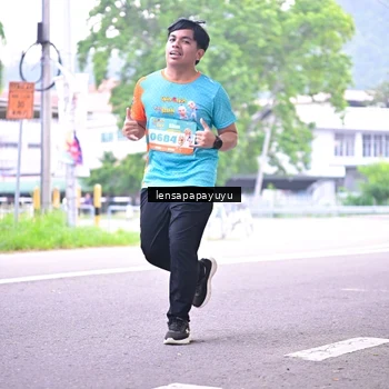Runner Photo 8310053