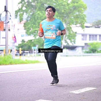 Runner Photo 8310056