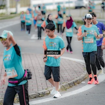 Runner Photo 8310081