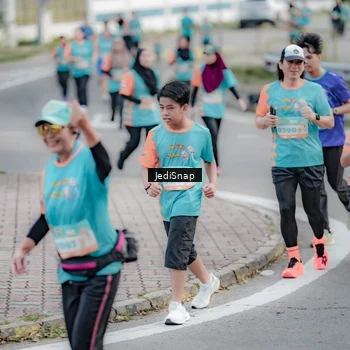 Runner Photo 8310082