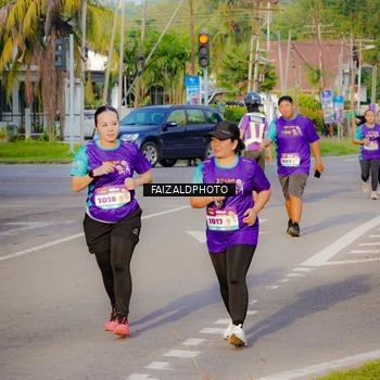 Runner Photo 8310086