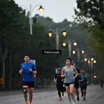 Runner Photo 8310096