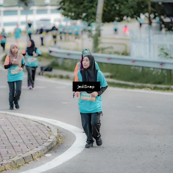 Runner Photo 8310136