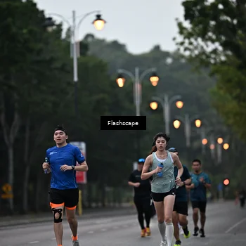 Runner Photo 8310172
