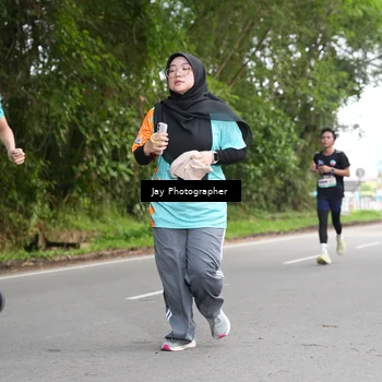 Runner Photo 8310184