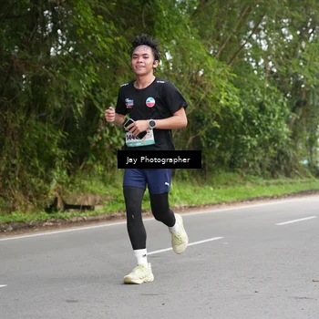 Runner Photo 8310201