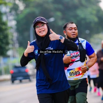 Runner Photo 8310204