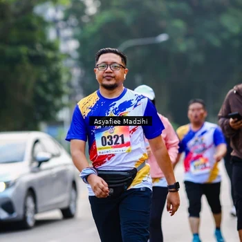 Runner Photo 8310213