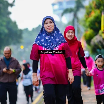 Runner Photo 8310215