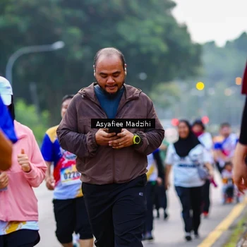 Runner Photo 8310228