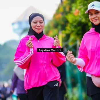 Runner Photo 8310261