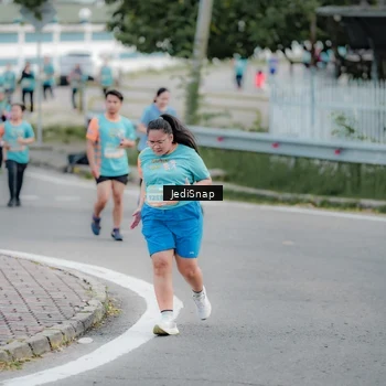 Runner Photo 8310298