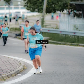 Runner Photo 8310299