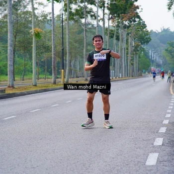 Runner Photo 8310311