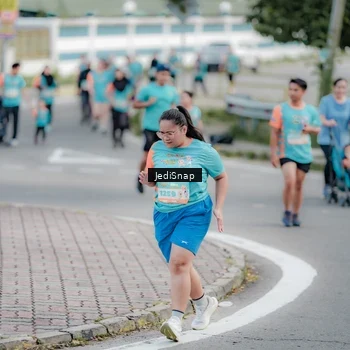 Runner Photo 8310318