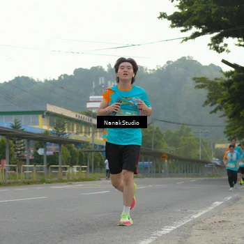 Runner Photo 8310324