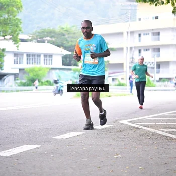 Runner Photo 8310337