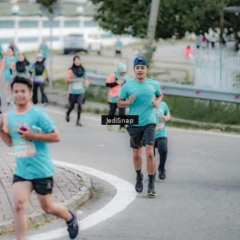 Runner Photo 8310355
