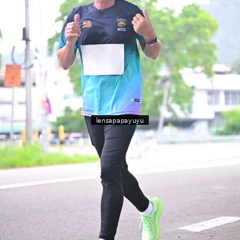 Runner Photo 8310356