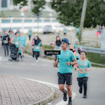 Runner Photo 8310370