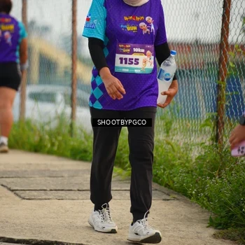 Runner Photo 8310400