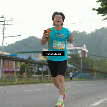 Runner Photo 8310403