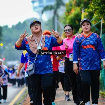 Runner Photo 8310405