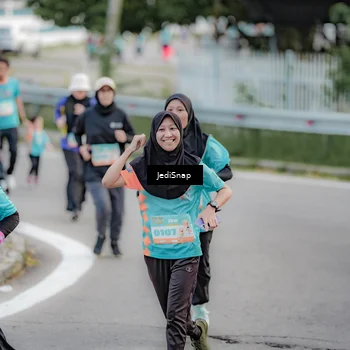 Runner Photo 8310463