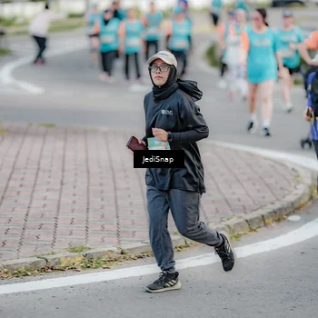 Runner Photo 8310484