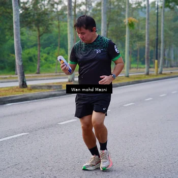 Runner Photo 8310489