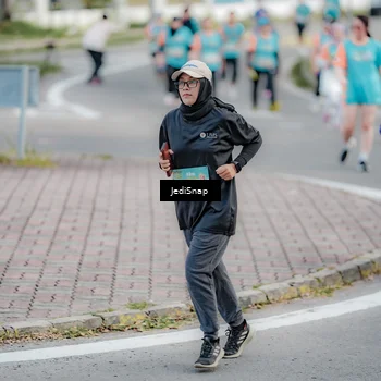 Runner Photo 8310491