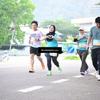 Runner Photo 8310495