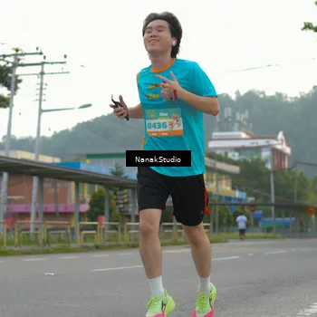 Runner Photo 8310510