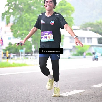 Runner Photo 8310512