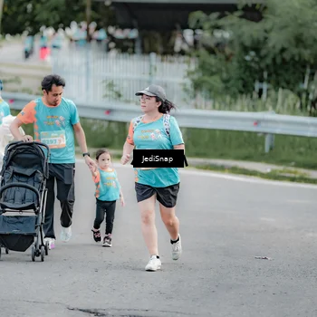 Runner Photo 8310532