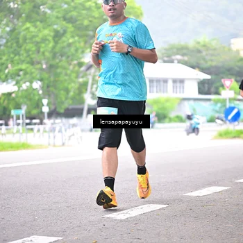 Runner Photo 8310538