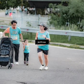 Runner Photo 8310539