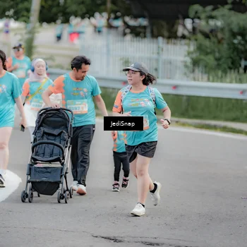 Runner Photo 8310542