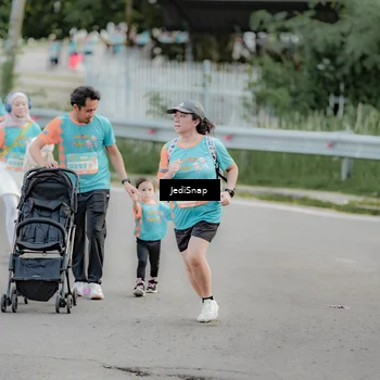Runner Photo 8310556
