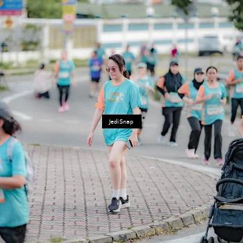 Runner Photo 8310574
